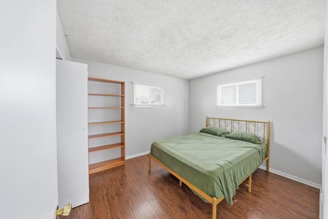 1696 Marsdale Avenue, Columbus, OH 43223