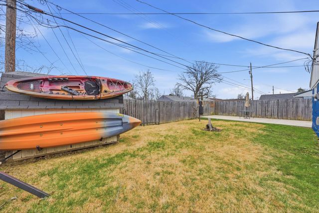 1696 Marsdale Avenue, Columbus, OH 43223