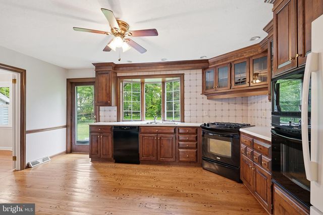 126 DICKINSON LN, Wilmington, DE 19807