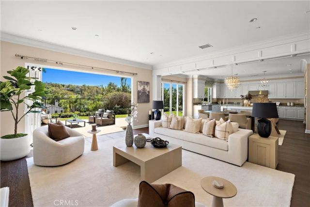 7322 Calle Pera, Carlsbad, CA 92009