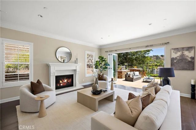7322 Calle Pera, Carlsbad, CA 92009
