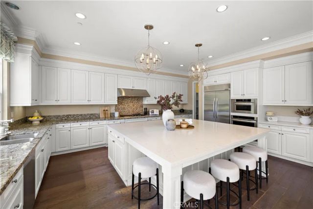 7322 Calle Pera, Carlsbad, CA 92009