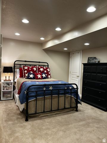 289 W BURTON LN, Kaysville, UT 84037