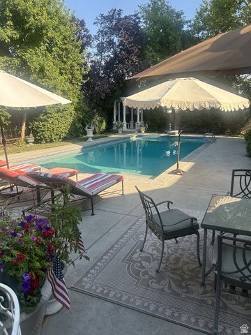 289 W BURTON LN, Kaysville, UT 84037