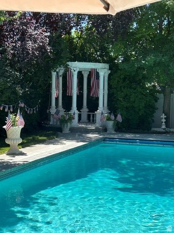 289 W BURTON LN, Kaysville, UT 84037
