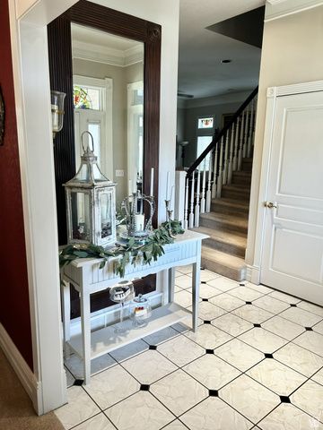 289 W BURTON LN, Kaysville, UT 84037