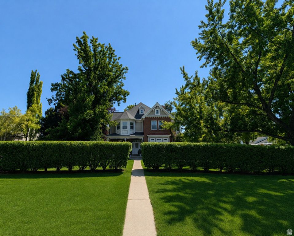 289 W BURTON LN, Kaysville, UT 84037