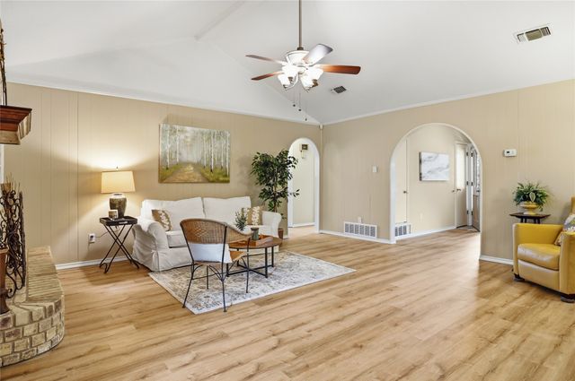 4809 Winesanker Way, Fort Worth, TX 76133