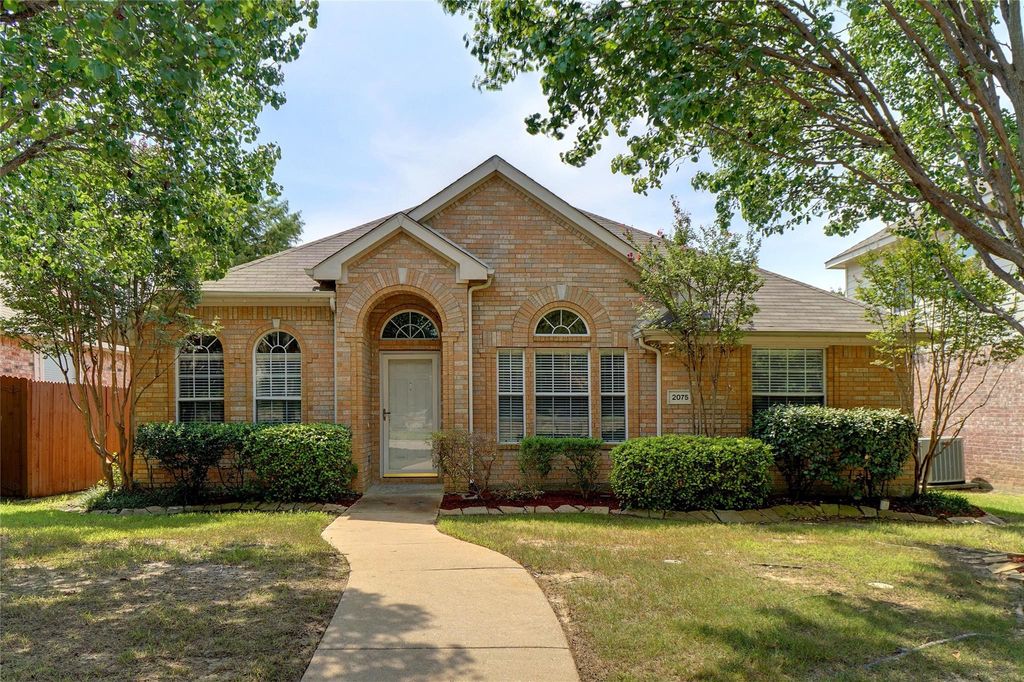 2075 Garden Crest Drive, Rockwall, TX 75087