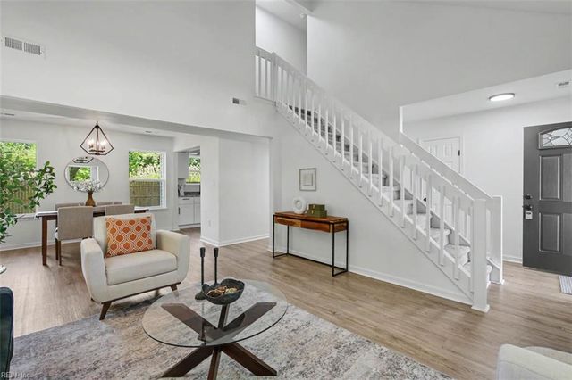 12 Alton CT, Hampton, VA 23669
