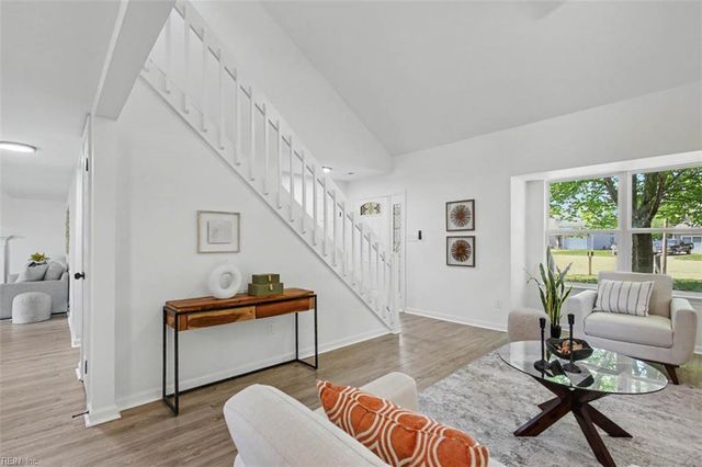 12 Alton CT, Hampton, VA 23669