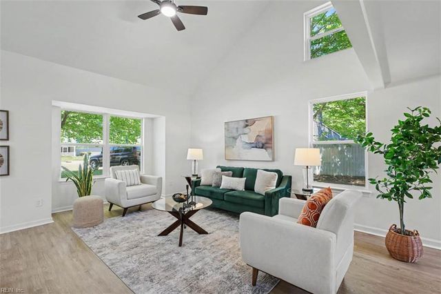 12 Alton CT, Hampton, VA 23669