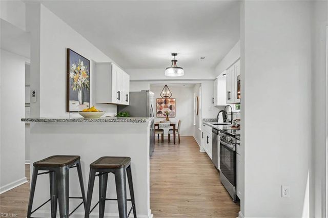 12 Alton CT, Hampton, VA 23669