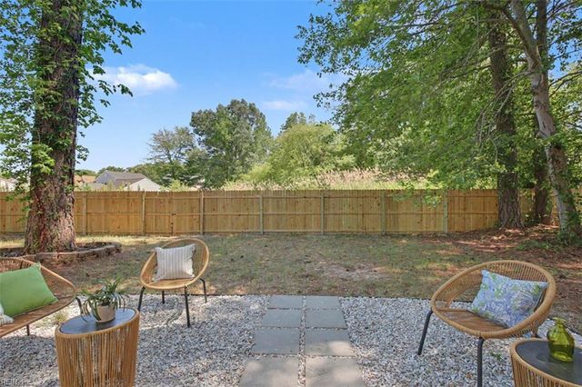 12 Alton CT, Hampton, VA 23669