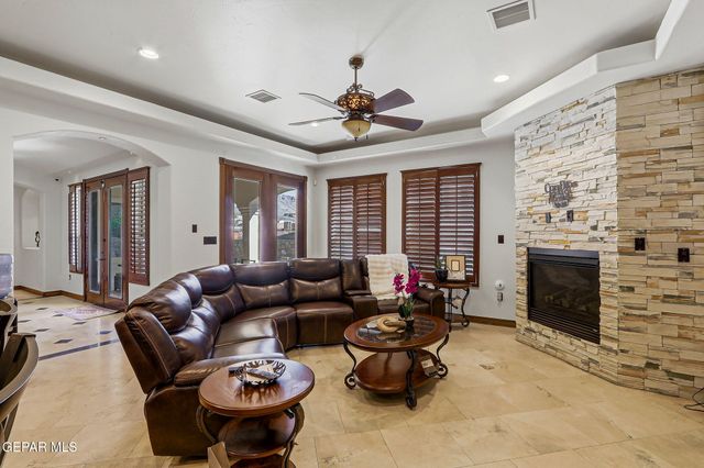 1244 CALLE DEL SUR Drive, El Paso, TX 79912