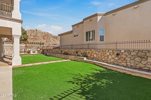 1244 CALLE DEL SUR Drive, El Paso, TX 79912