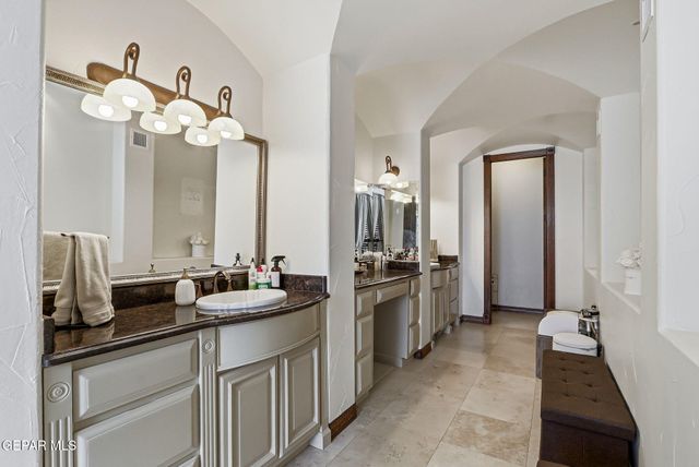 1244 CALLE DEL SUR Drive, El Paso, TX 79912