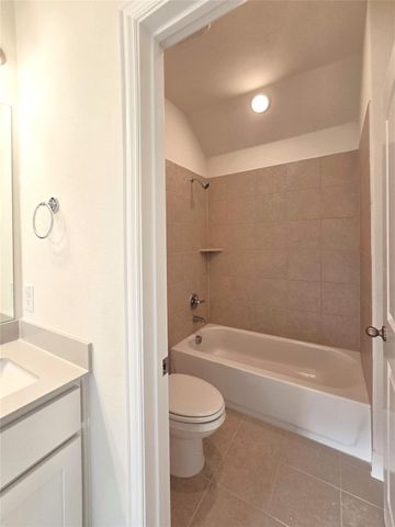 631 Blakelys Way, Fate, TX 75189