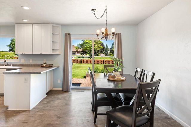 2810 RIVERIDGE LANE, Green Bay, WI 54313