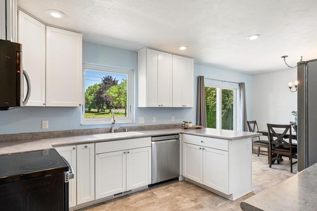 2810 RIVERIDGE LANE, Green Bay, WI 54313
