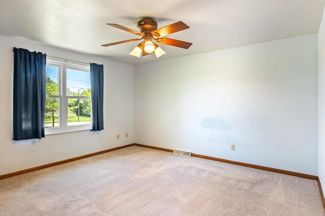 2810 RIVERIDGE LANE, Green Bay, WI 54313