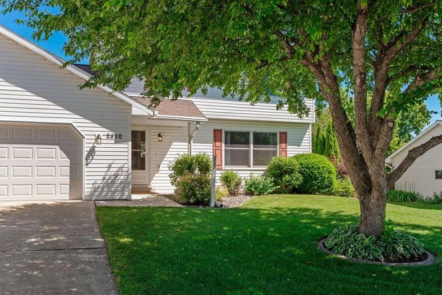 2810 RIVERIDGE LANE, Green Bay, WI 54313