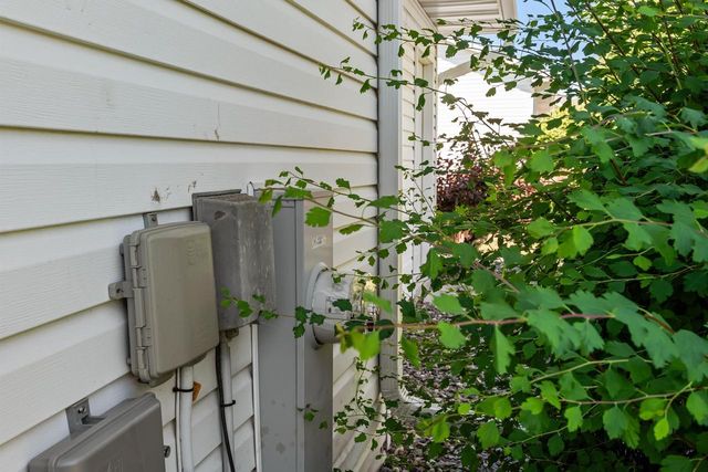 2810 RIVERIDGE LANE, Green Bay, WI 54313