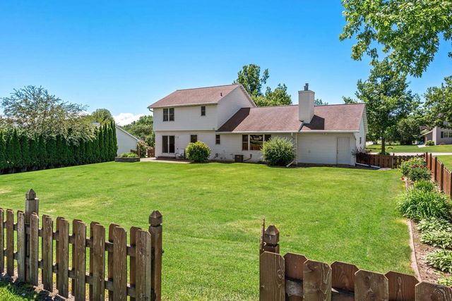 2810 RIVERIDGE LANE, Green Bay, WI 54313