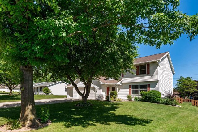 2810 RIVERIDGE LANE, Green Bay, WI 54313