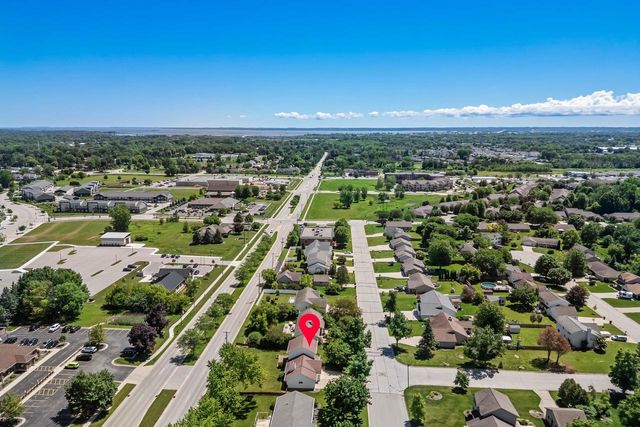 2810 RIVERIDGE LANE, Green Bay, WI 54313