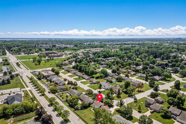 2810 RIVERIDGE LANE, Green Bay, WI 54313