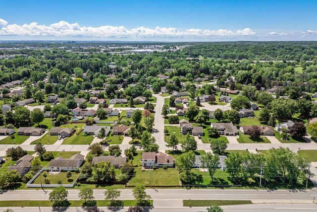 2810 RIVERIDGE LANE, Green Bay, WI 54313