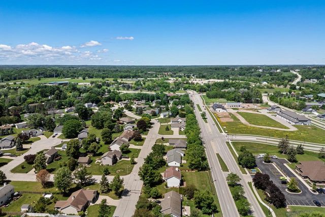 2810 RIVERIDGE LANE, Green Bay, WI 54313