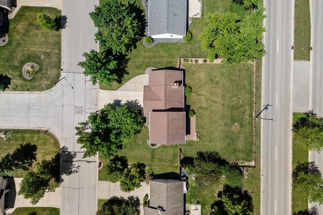 2810 RIVERIDGE LANE, Green Bay, WI 54313