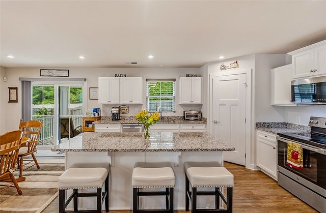 302 Stockland Trail, Fountain Inn, SC 29644