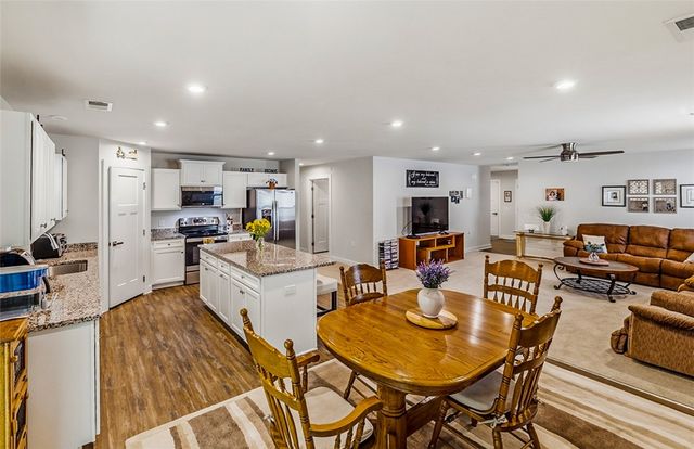 302 Stockland Trail, Fountain Inn, SC 29644