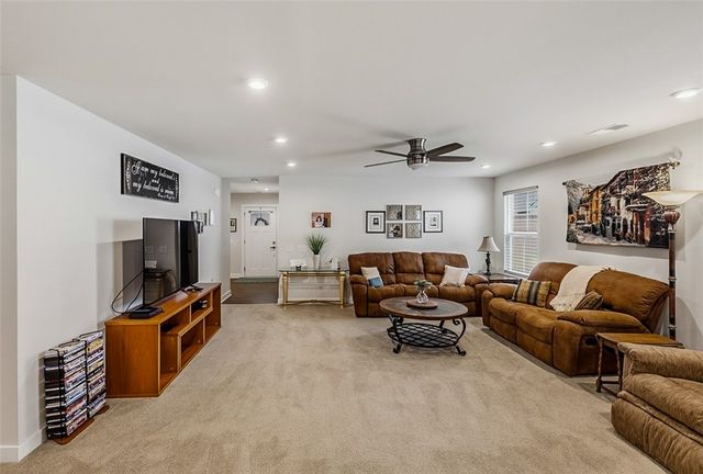 302 Stockland Trail, Fountain Inn, SC 29644