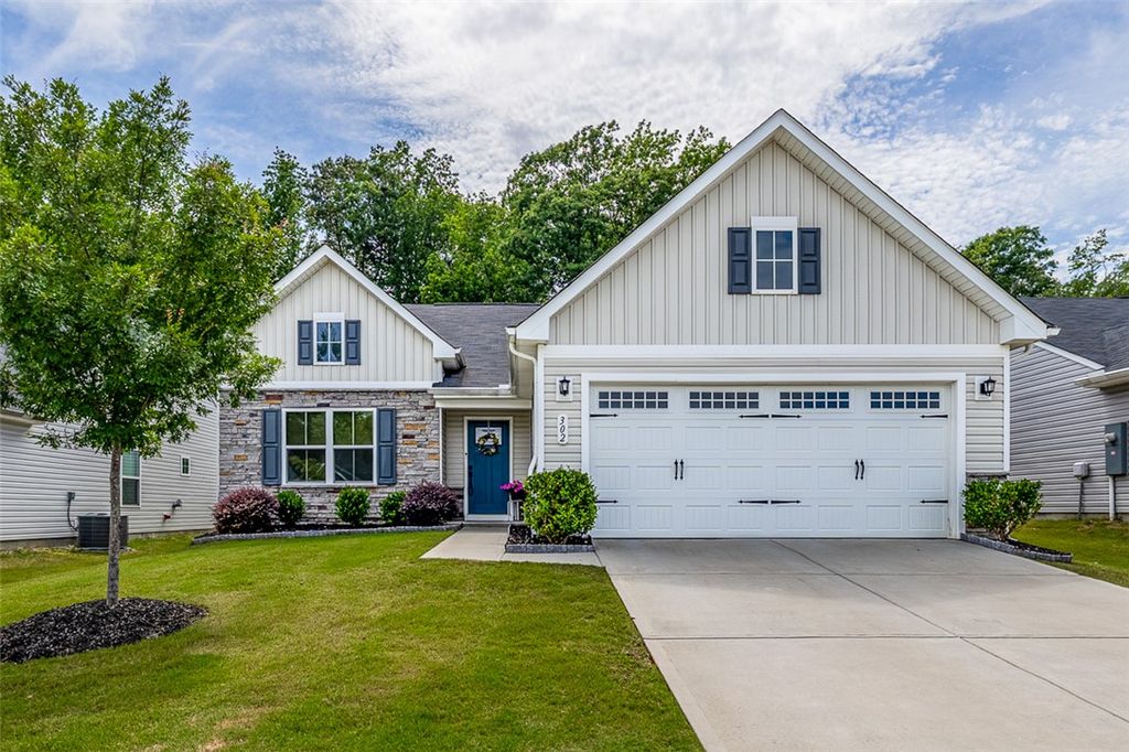 302 Stockland Trail, Fountain Inn, SC 29644
