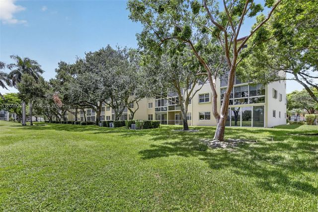 12800 SW 7th CT, 306G, Pembroke Pines, FL 33027