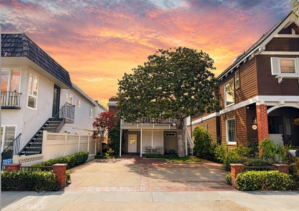122 Opal Avenue 2, Newport Beach, CA 92662