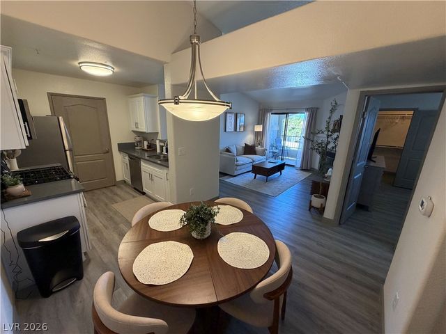 950 Seven Hills Drive 2021, Henderson, NV 89052