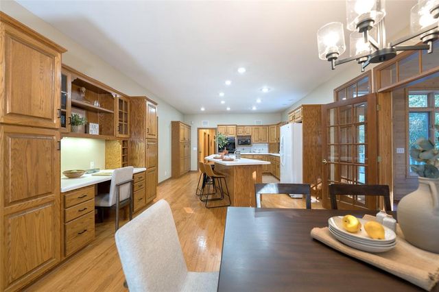 3867 Timber Creek Court, Eau Claire, WI 54701