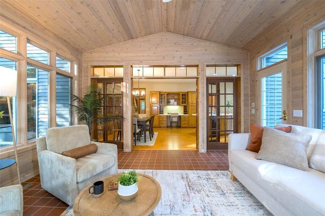 3867 Timber Creek Court, Eau Claire, WI 54701