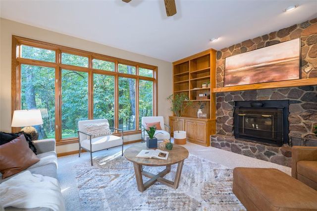 3867 Timber Creek Court, Eau Claire, WI 54701