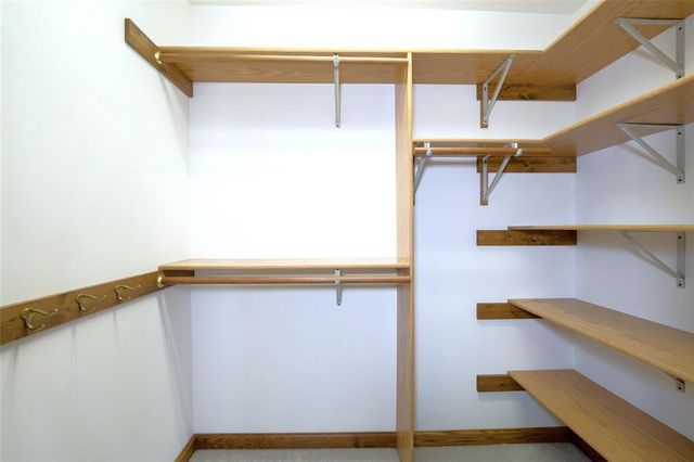 3867 Timber Creek Court, Eau Claire, WI 54701