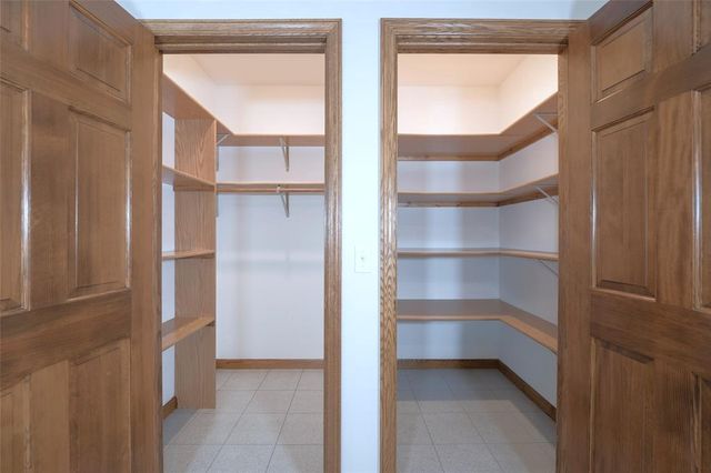 3867 Timber Creek Court, Eau Claire, WI 54701