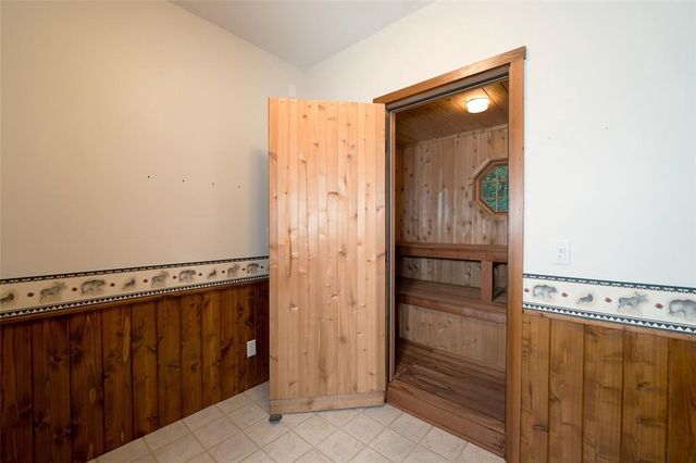 3867 Timber Creek Court, Eau Claire, WI 54701