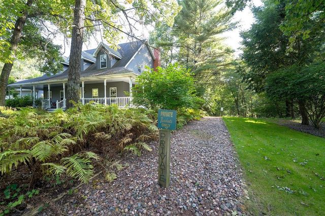 3867 Timber Creek Court, Eau Claire, WI 54701