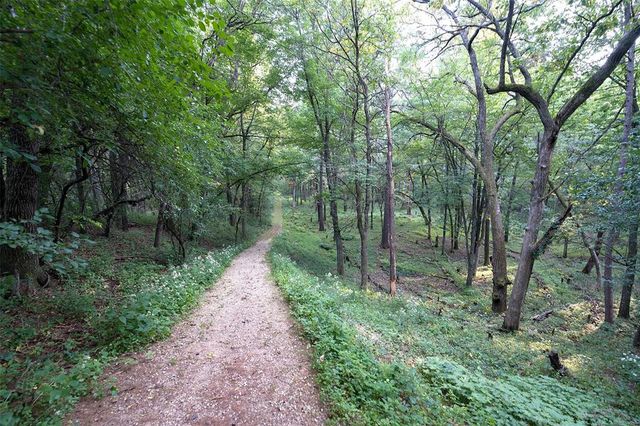 3867 Timber Creek Court, Eau Claire, WI 54701