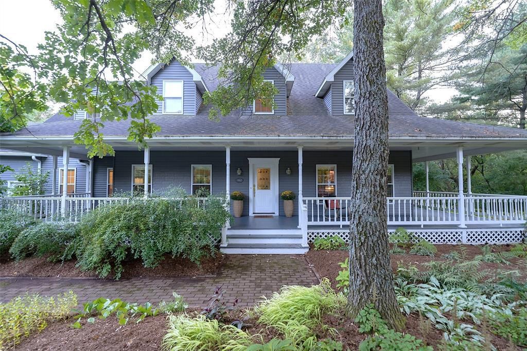 3867 Timber Creek Court, Eau Claire, WI 54701